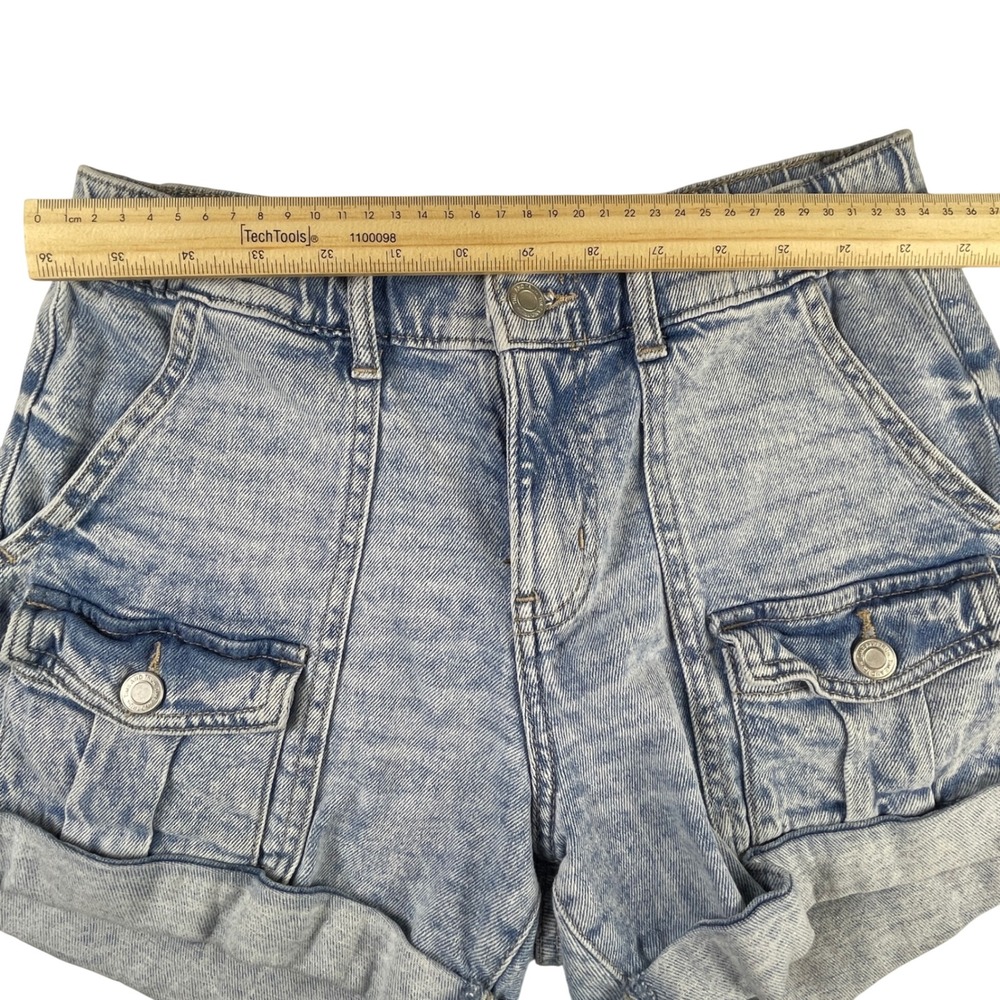 Time and Tru Jean Shorts Womens 2 Blue Light Wash Cargo Cuffed Elastic Back - Picture 6 of 7